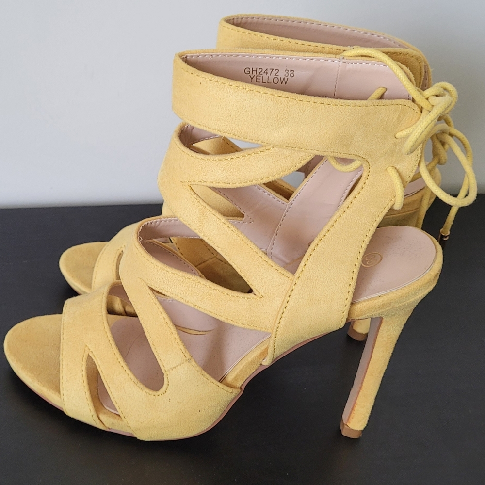 Yellow spartiate high heels shoes 6.5